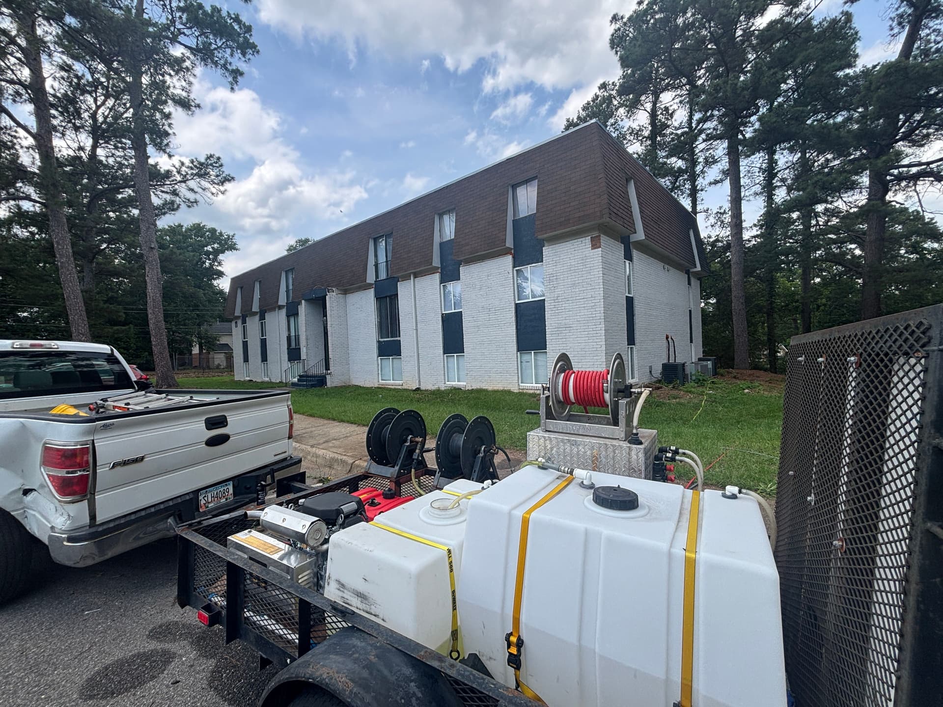 Exterior Soft Washing at Pine Crest Apartments in North Augusta image